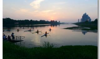 让我们荡起双桨舞蹈